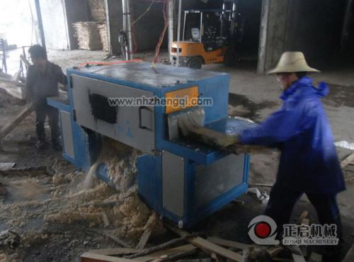 海南島鋸橡膠木-15高方木機加工現場